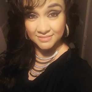 Meet your Posher, Lorena